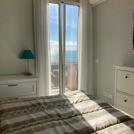 Rosso Tramonto Luxury-white- Ladispoli, Lungomare Regina Elena 58